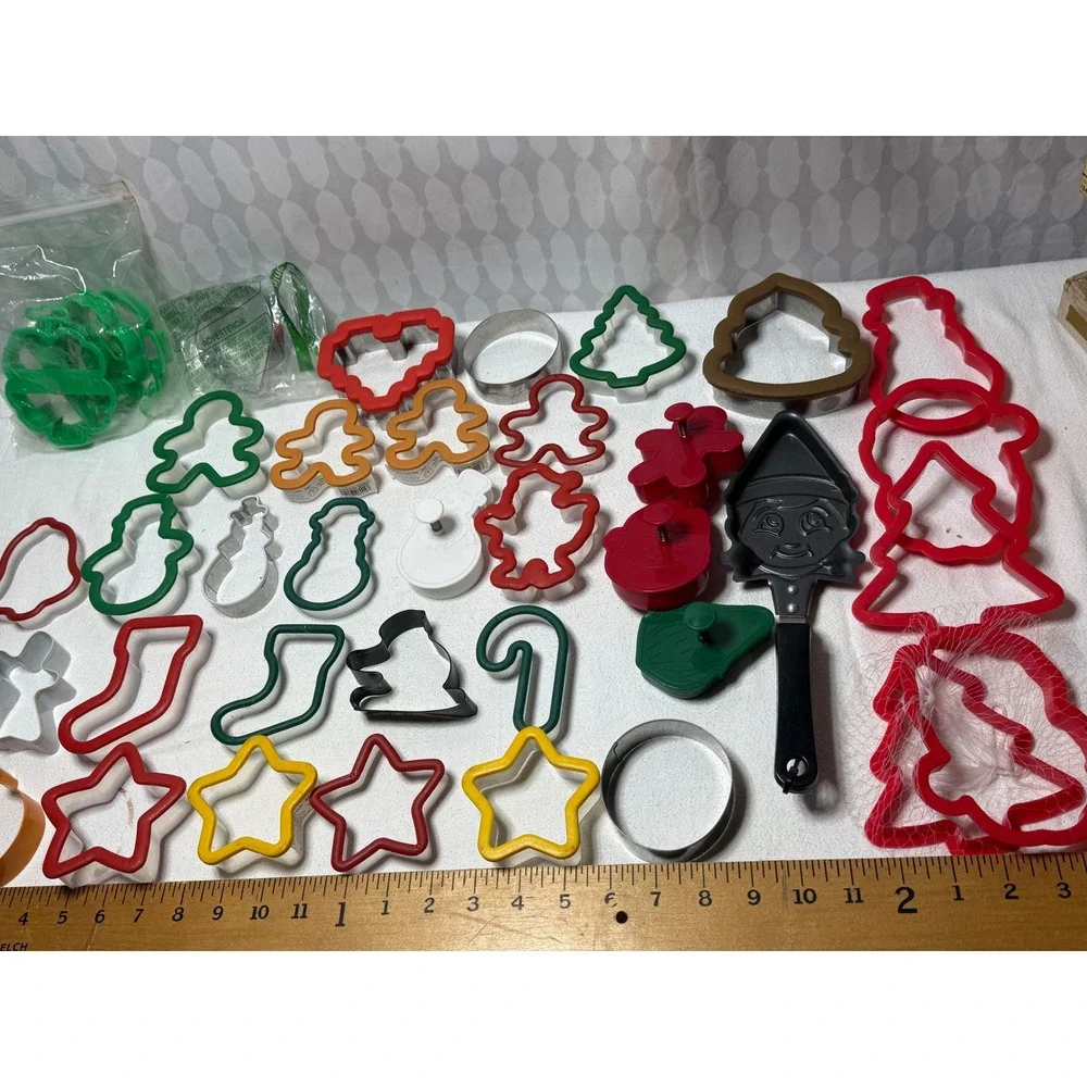 Christmas Cookie Cutter Set Gingerbread‎ Man Tree Star Stocking Elf Santa